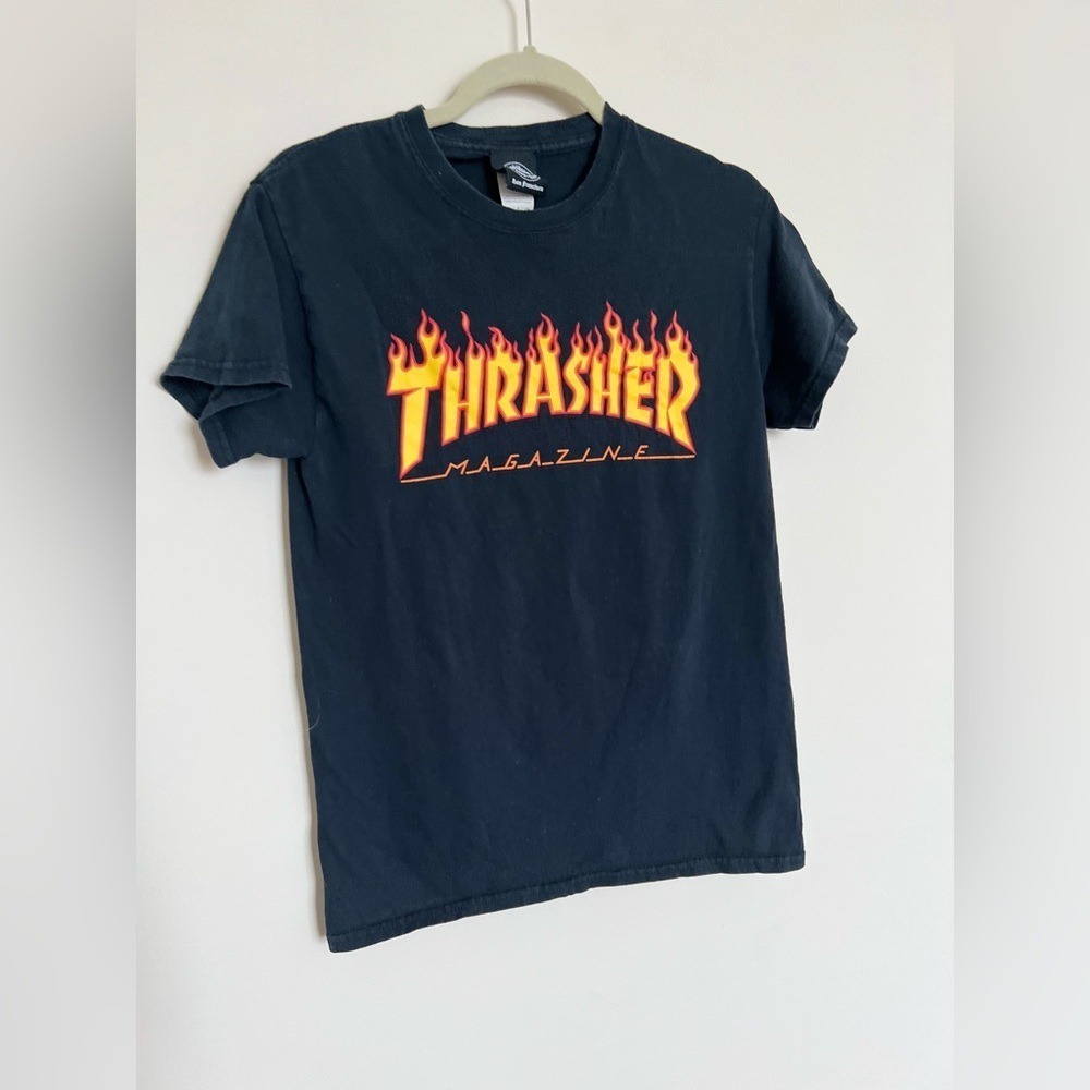 Thrasher Magazine Flame Logo Graphic Tee Black Skate Streetwear Size Small